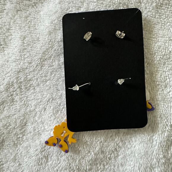 Disney Daisy Duck Dangle Earrings Bow PVC Theme Park Disneyland Cartoon Kawaii - Picture 2 of 5